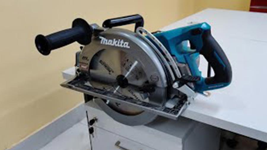 scie circulaire sans fil 40 V max Li-Ion RS002G Makita scie circulaire sans fil 40 V max Li-Ion RS002G Makita